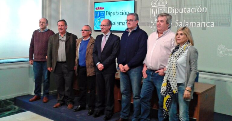 Read more about the article Firma del Convenio entre Diputación y los Grupos de Acción Local